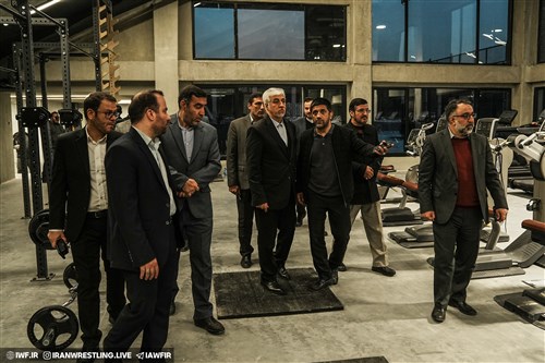 کلیپی از بازدید وزیر ورزش و جوانان از کمپ تیم های ملی و ساختمان فدراسیون کشتی